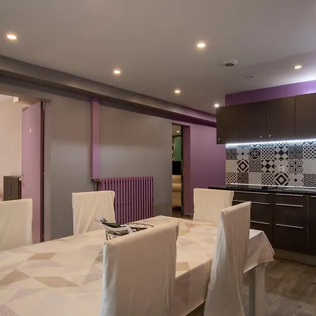 Au Son Des Cigales Apartment *